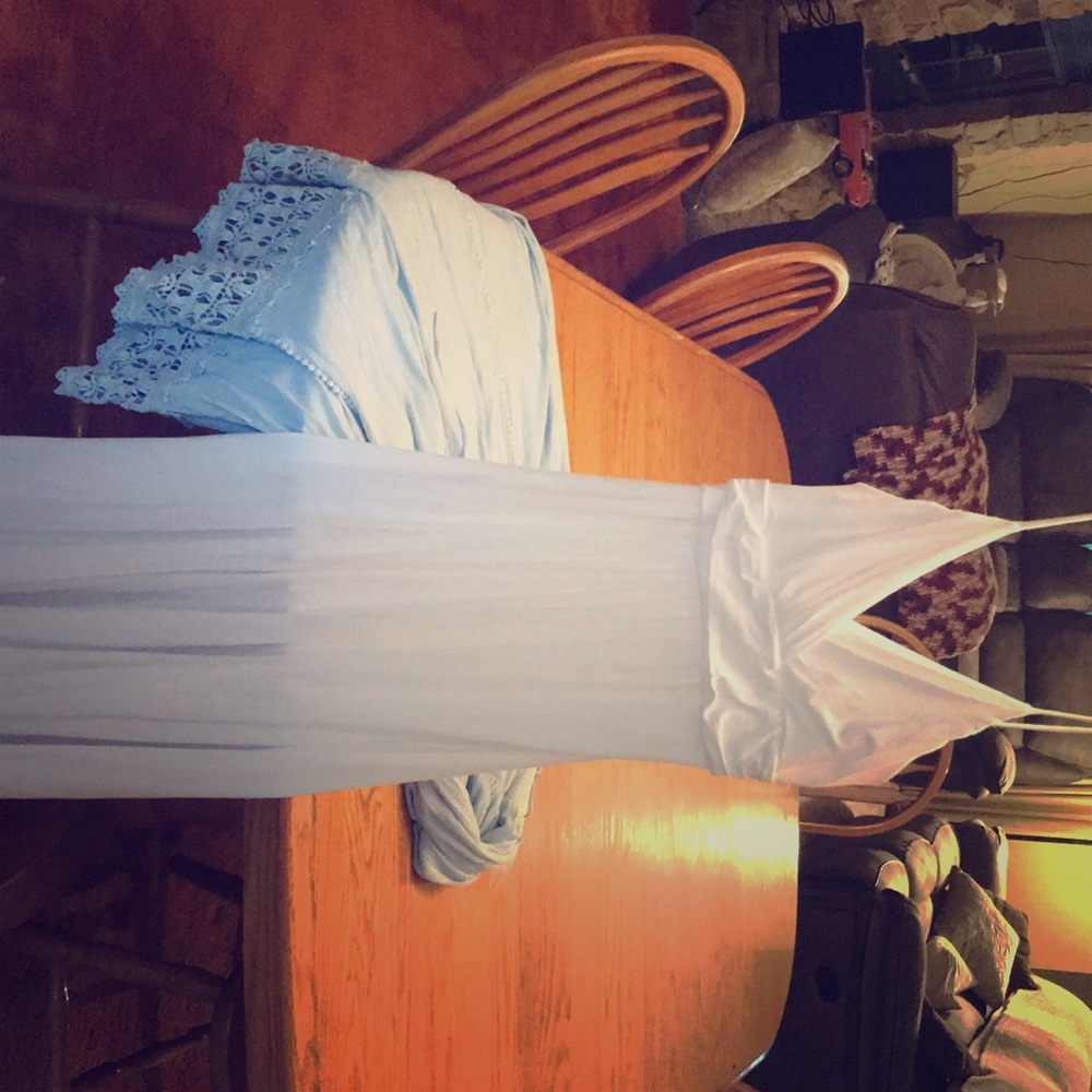 White maternity dress